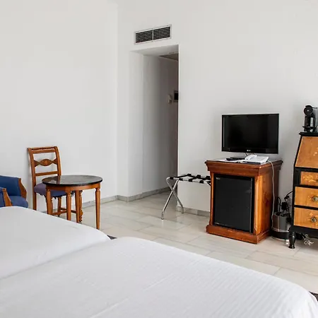 Hotel Roc &