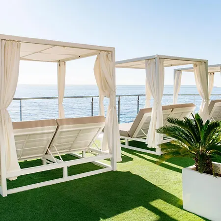 Otel Roc & 4*